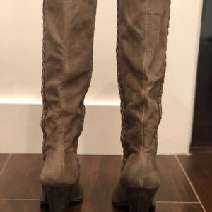 Mia limited edition boots